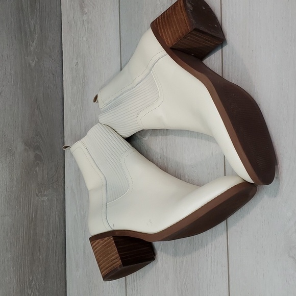 Sold Steve Madden Women Admire Bone  Leather Heels Boots shoes sz 11M - Picture 10 of 15